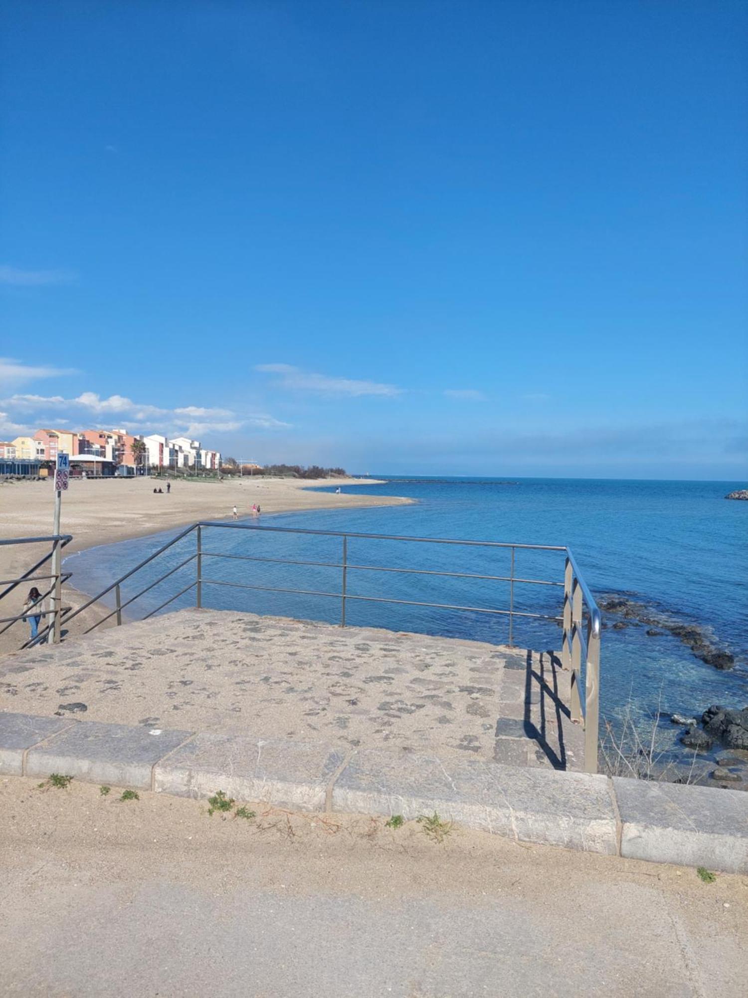 Location Studio Cap D'Агд Экстерьер фото
