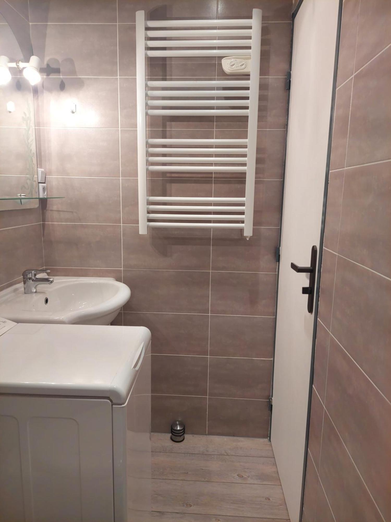 Location Studio Cap D'Агд Экстерьер фото